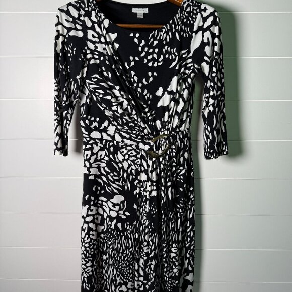 London Times Black and White Figure Flattering Size 6 Midi Dress w/ Metal Buckle - Picture 1 of 8